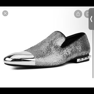 size 9 very comfortable shoe